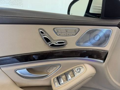Used 2020 Mercedes-Benz S 450 Sedan image 32