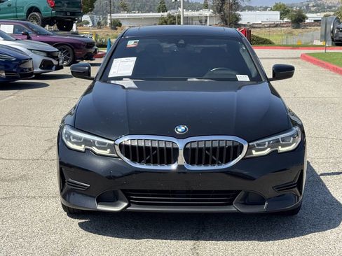 Used 2021 BMW 330i Sedan w/ Convenience Package RWD image 2