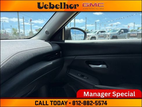 Used 2024 Nissan Sentra SV w/ All-Weather Package FWD image 32