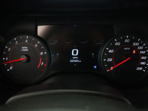 Used 2018 Chevrolet Camaro SS w/ LPO, Ground Effects Package image 11