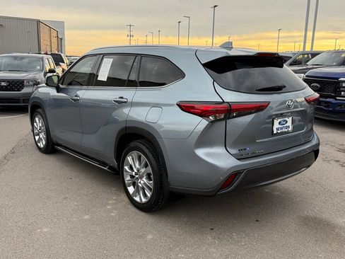Used 2020 Toyota Highlander Limited image 38