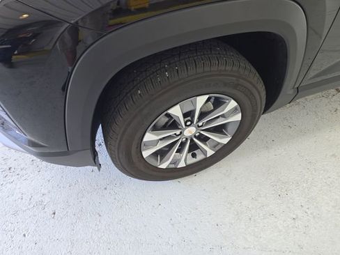 New 2026 Chevrolet Equinox LT image 9