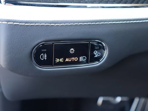 New 2026 Bentley Flying Spur Plug-In Hybrid AWD/4WD image 25