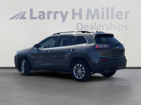 Used 2022 Jeep Cherokee Latitude Lux FWD image 3