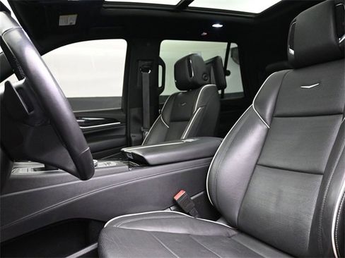 Used 2021 Cadillac Escalade Sport image 15