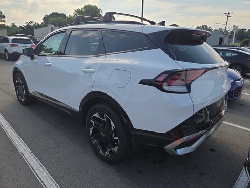 Used 2025 Kia Sportage SX AWD/4WD image 6