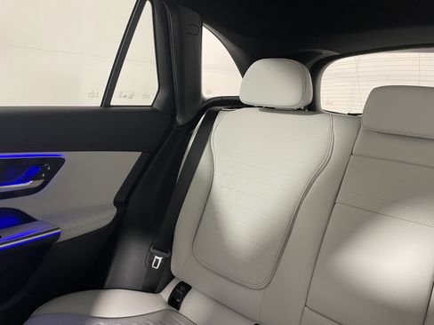 New 2026 Mercedes-Benz GLC 300 image 13