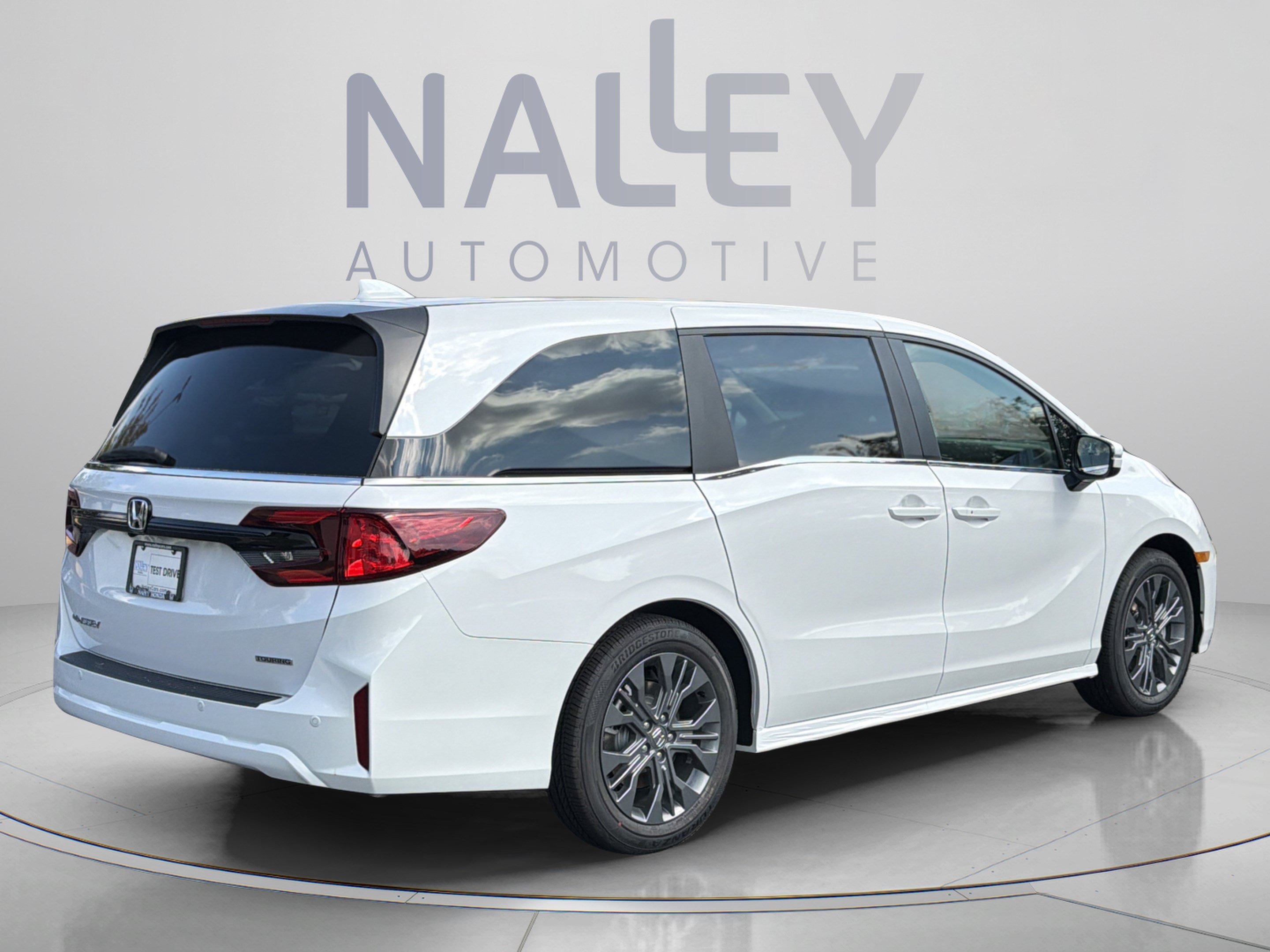 New 2027 Honda Odyssey Touring image 5
