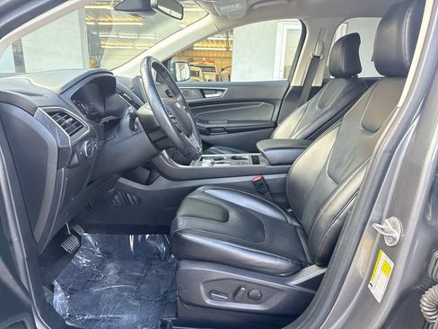 Used 2022 Ford Edge Titanium AWD/4WD image 9