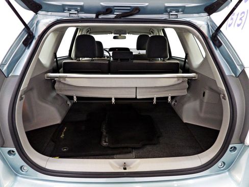Used 2016 Toyota Prius V Three FWD image 9
