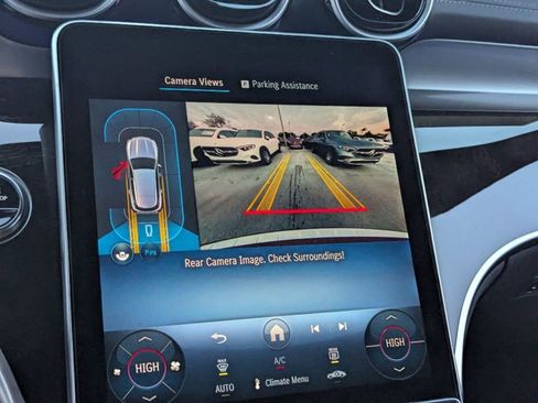 Used 2026 Mercedes-Benz GLC 300 image 12