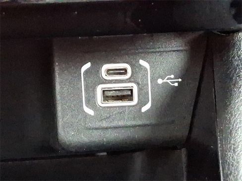 Used 2024 Jeep Compass Limited image 25