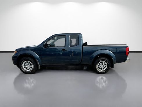 Used 2020 Nissan Frontier SV RWD image 6