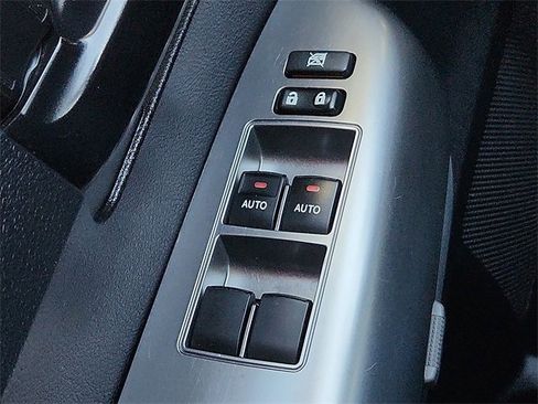 Used 2019 Toyota Sequoia SR5 image 22