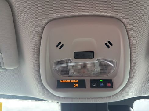 New 2026 Chevrolet Trax LT w/ Driver Confidence Package image 13