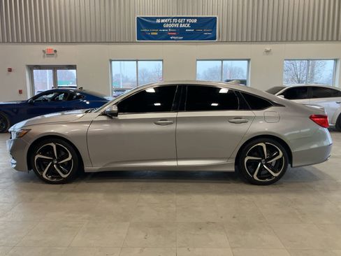 Used 2019 Honda Accord Sport image 8