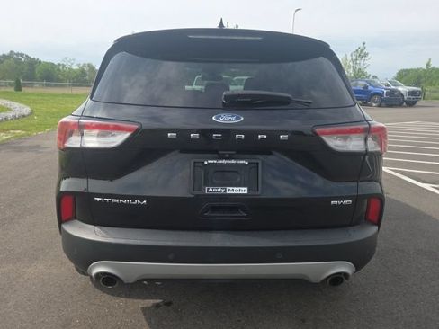 Used 2021 Ford Escape Titanium AWD/4WD image 10