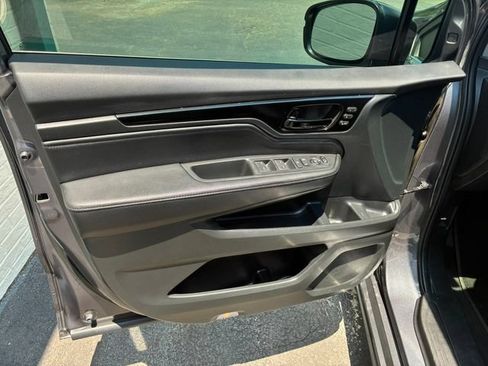Used 2023 Honda Odyssey Touring image 18