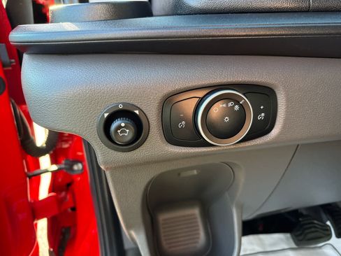 Used 2020 Ford Transit 350 XL image 17