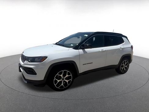 Used 2025 Jeep Compass Limited AWD/4WD image 8