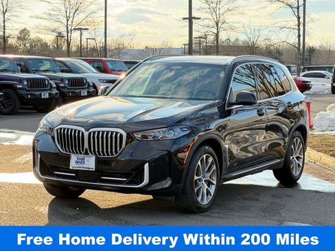 Used 2025 BMW X5 xDrive50e image 2