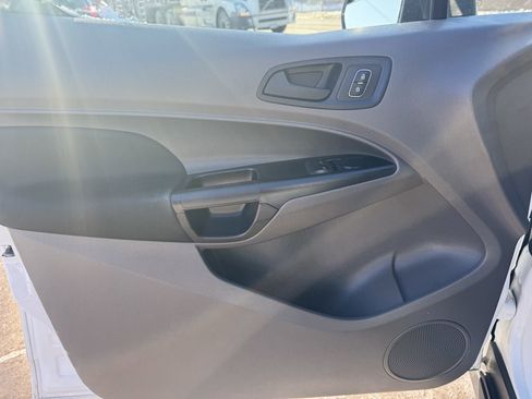 Used 2020 Ford Transit Connect XL image 12
