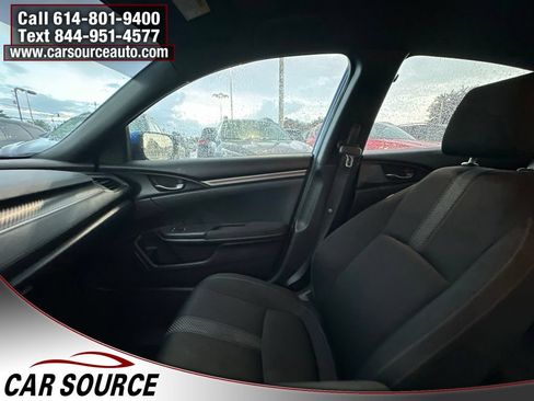 Used 2018 Honda Civic Sport image 19