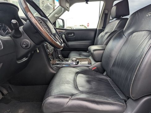 Used 2014 INFINITI QX80 4WD w/ Deluxe Touring Package image 24