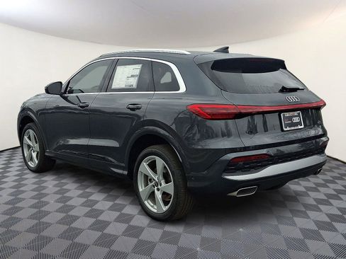 Used 2025 Audi Q5 Premium Plus AWD/4WD image 4