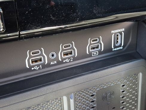 New 2026 RAM 1500 Laramie w/ Night Edition AWD/4WD image 16