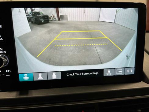 New 2025 Honda Pilot Touring image 28