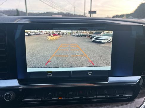 Used 2024 Chevrolet Silverado 1500 LT image 22