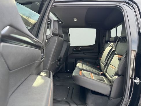Used 2025 GMC Sierra 1500 AT4 w/ AT4 Premium Package image 17