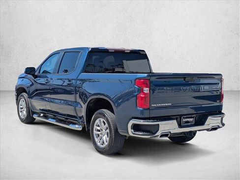 Used 2021 Chevrolet Silverado 1500 LT AWD/4WD image 8