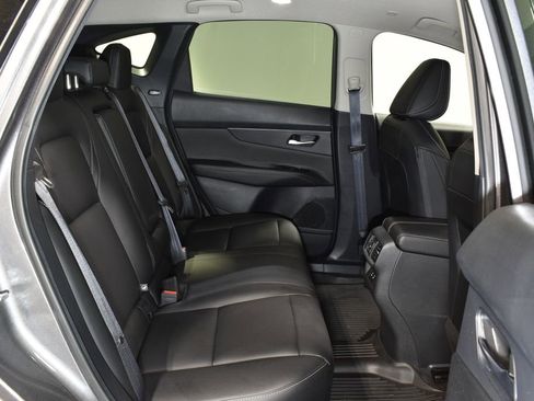 Used 2025 Nissan Murano SV image 28