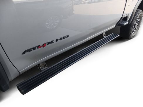 Used 2024 GMC Sierra 2500 AT4X AWD/4WD image 18