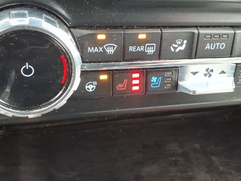 Used 2024 Ford F450 Lariat w/ FX4 Off-Road Package image 17