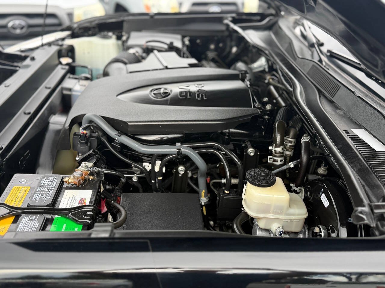 Used 2017 Toyota Tacoma TRD Sport w/ Tow Package AWD/4WD image 64
