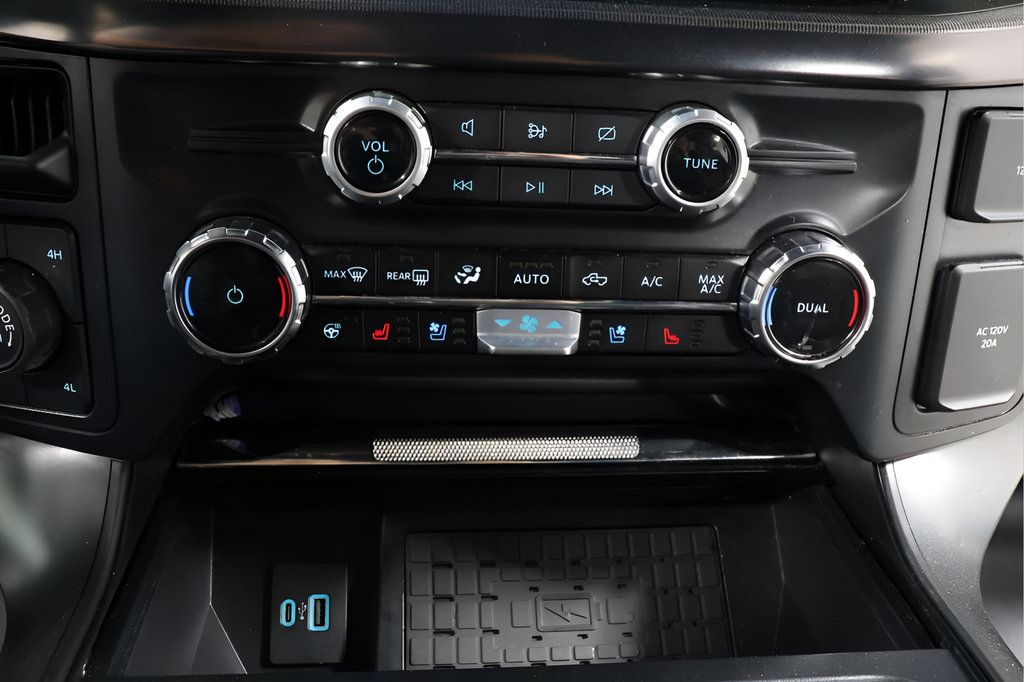 Used 2024 Ford F150 Lariat w/ Equipment Group 502A High AWD/4WD image 10