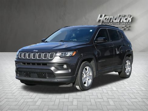 Used 2022 Jeep Compass Latitude w/ Convenience Group image 6