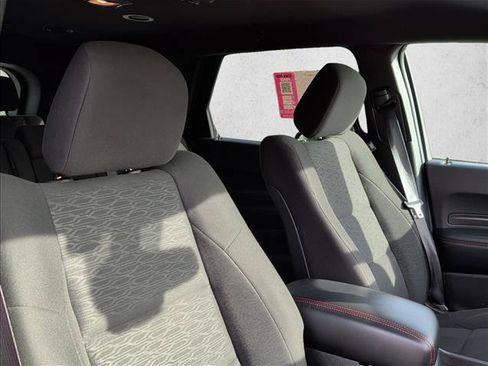 Used 2025 Dodge Durango GT AWD/4WD image 23