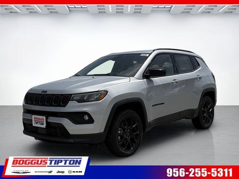 New 2026 Jeep Compass Latitude AWD/4WD image 1