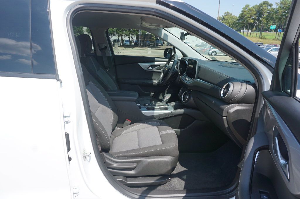 Used 2024 Chevrolet Blazer LT FWD image 16