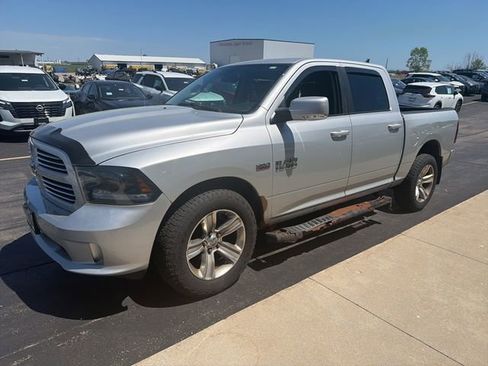 Used 2015 RAM 1500 Sport AWD/4WD image 5