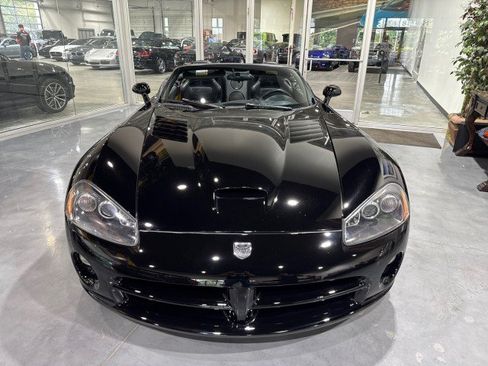Used 2004 Dodge Viper SRT-10 RWD image 19