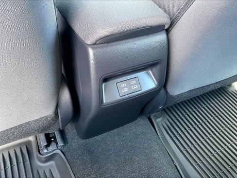 Used 2025 Toyota Corolla LE FWD image 25