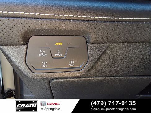 Used 2024 Volkswagen Atlas SE AWD/4WD image 14