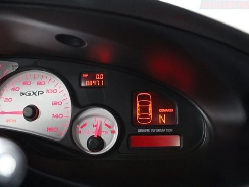 Used 2005 Pontiac Bonneville GXP image 20