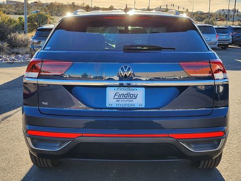 Used 2022 Volkswagen Atlas Cross Sport SE image 5