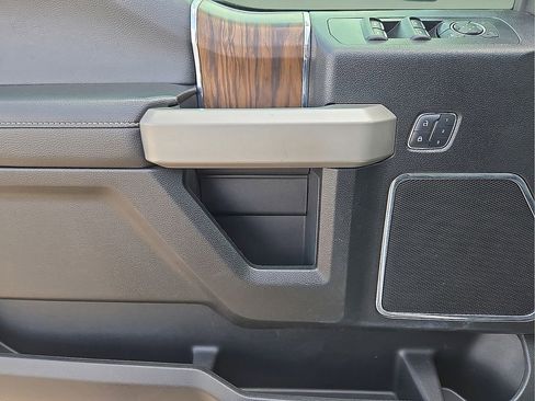 Used 2018 Ford F150 Lariat w/ Equipment Group 502A Luxury AWD/4WD image 23